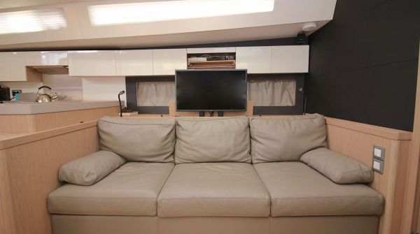 Gebrauchte Beneteau Oceanis 55.1 zu verkaufen (11).jpg