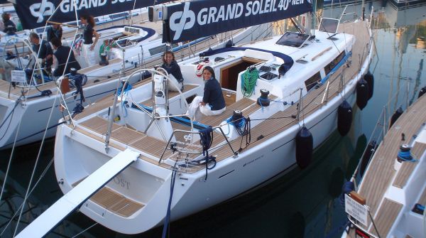 Grand Soleil 40 BC at Genoa Boat Show (2).jpg