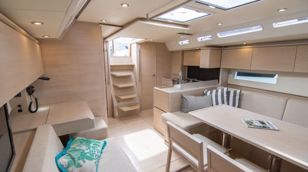 Used Solaris 47 for sale (8).jpg