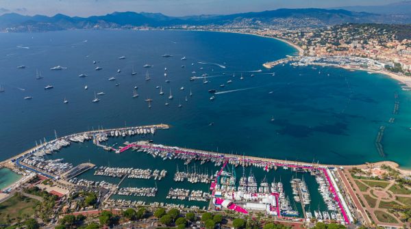 Cannes Yachting Festival in Port Canto.jpg