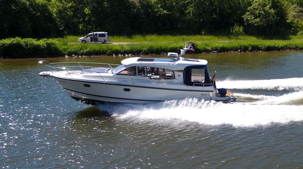 Gebrauchtboot Nimbus 365 Coupe (1).jpg