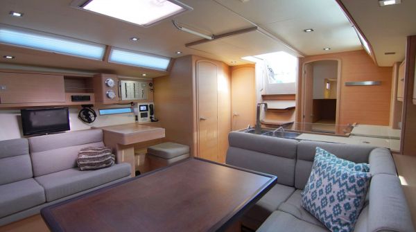 used Solaris One 48 for sale (13).jpg