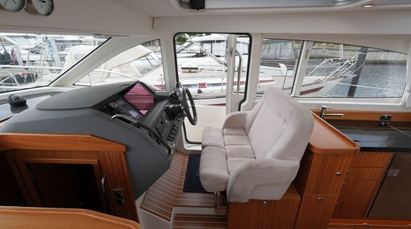 Gebrauchtboot Nimbus 405 Coupe (13).jpg