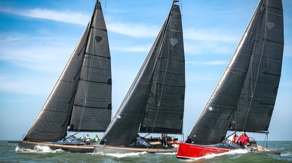 Three Saffier daysailers racing.jpg