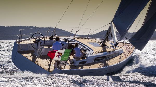 Grand Soleil 43 Maletto sailing (3).jpg