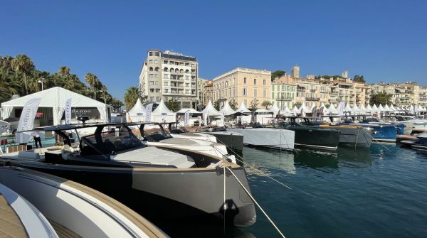 Pardo Yachts at Yachting Festival Cannes-4.jpg